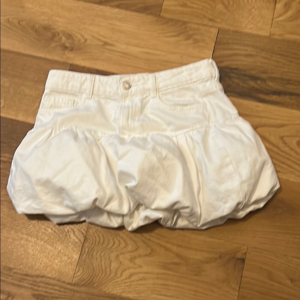 Zara White Skorts with Bubble Silhouette